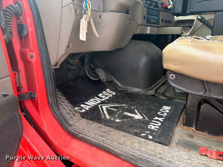image for item DY3320 2009 Sterling L7500 dump truck