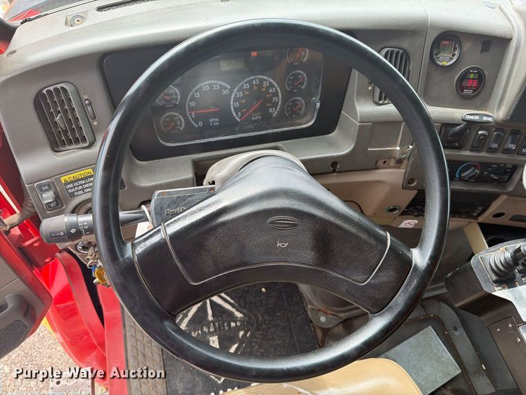 image for item DY3320 2009 Sterling L7500 dump truck
