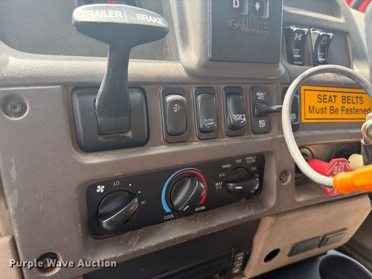 image for item DY3320 2009 Sterling L7500 dump truck
