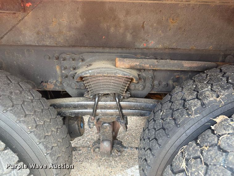 image for item DY3320 2009 Sterling L7500 dump truck