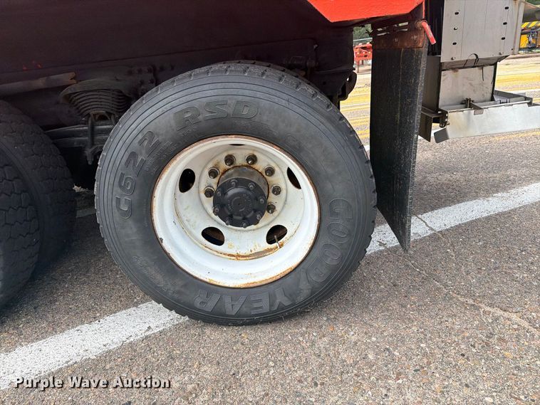 image for item DY3320 2009 Sterling L7500 dump truck