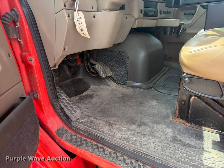 image for item DY3321 2009 Sterling L7500 dump truck