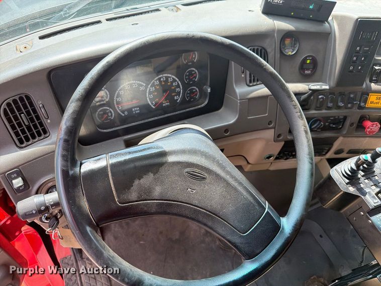 image for item DY3321 2009 Sterling L7500 dump truck