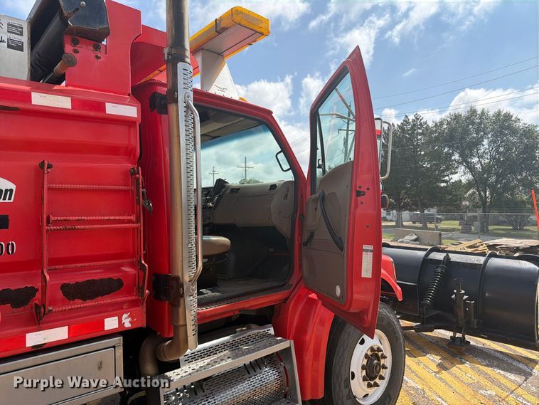 image for item DY3321 2009 Sterling L7500 dump truck