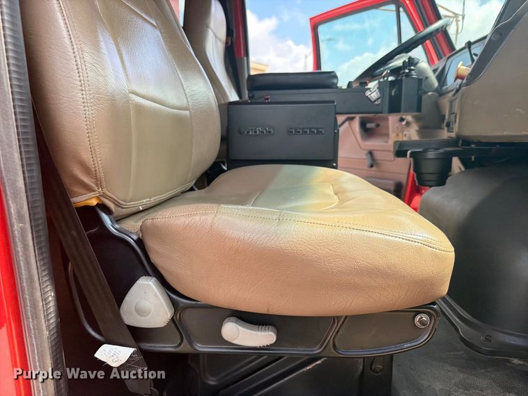 image for item DY3321 2009 Sterling L7500 dump truck