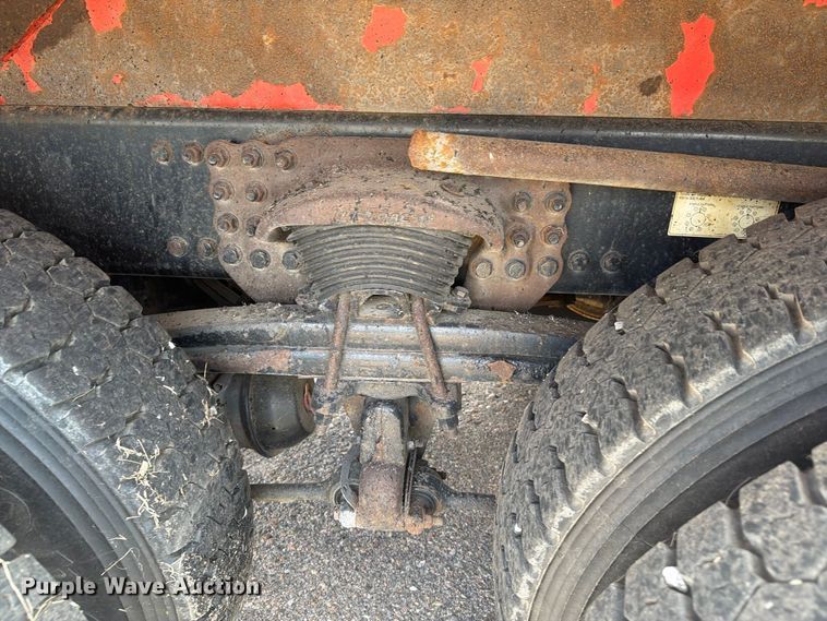 image for item DY3321 2009 Sterling L7500 dump truck