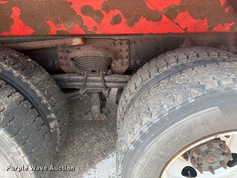 image for item DY3321 2009 Sterling L7500 dump truck