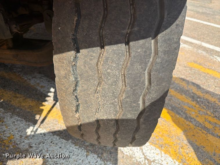 image for item DY3321 2009 Sterling L7500 dump truck