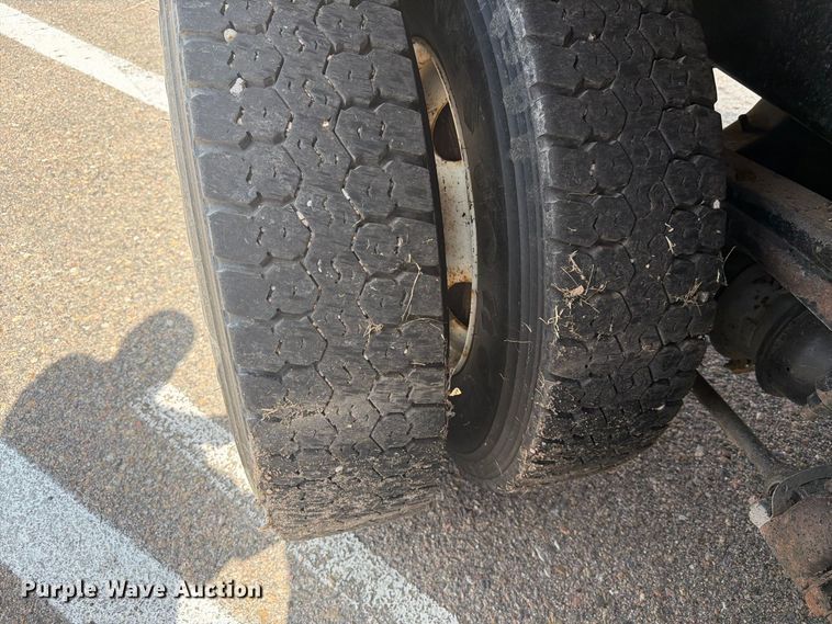 image for item DY3321 2009 Sterling L7500 dump truck