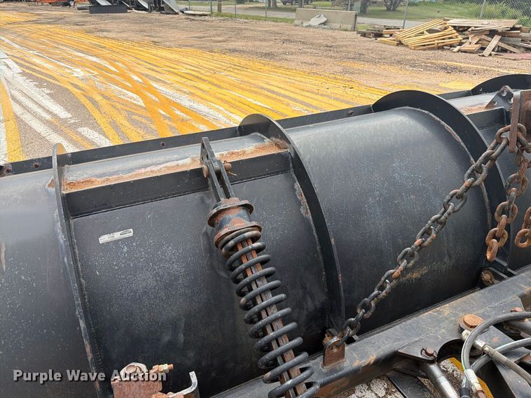 image for item DY3322 2009 Sterling L7500 dump truck