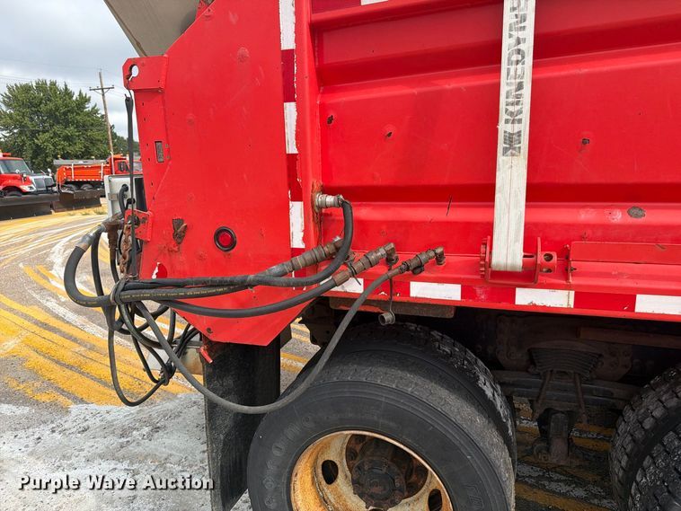 image for item DY3322 2009 Sterling L7500 dump truck