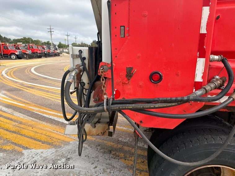 image for item DY3322 2009 Sterling L7500 dump truck