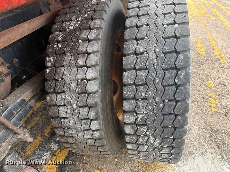 image for item DY3322 2009 Sterling L7500 dump truck