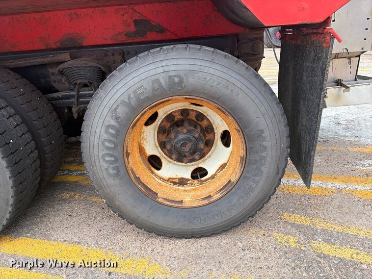 image for item DY3322 2009 Sterling L7500 dump truck
