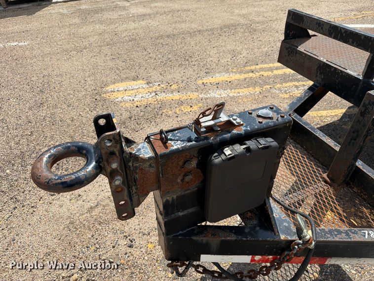 image for item DY3323 2005 Fastline utility trailer