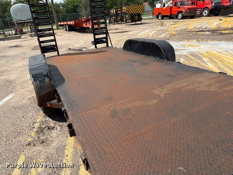 image for item DY3323 2005 Fastline utility trailer