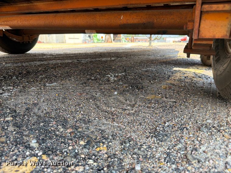 image for item DY3323 2005 Fastline utility trailer