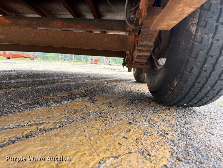 image for item DY3323 2005 Fastline utility trailer