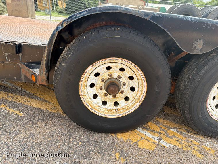 image for item DY3323 2005 Fastline utility trailer