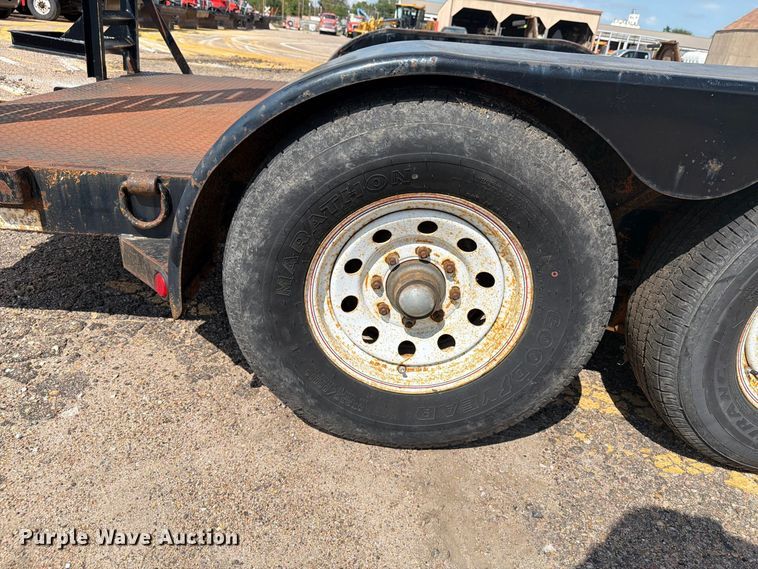 image for item DY3323 2005 Fastline utility trailer