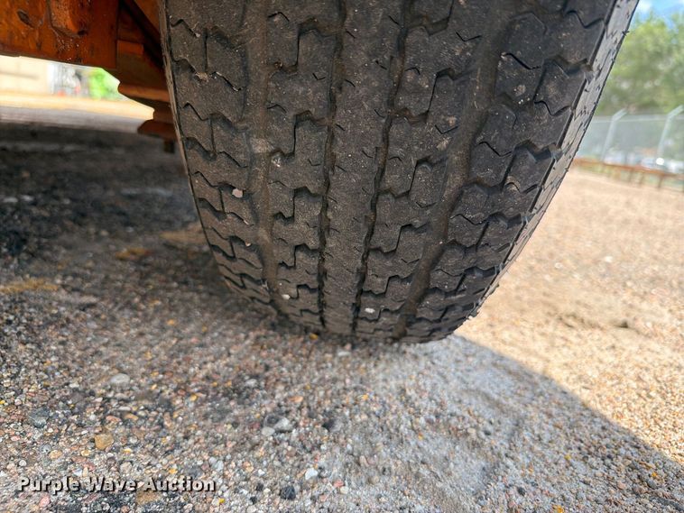 image for item DY3323 2005 Fastline utility trailer