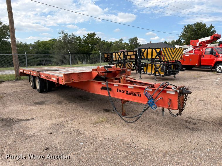 image for item DY3324 2002 Evaco Superline equipment trailer