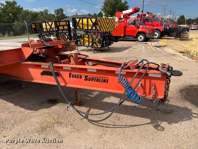 image for item DY3324 2002 Evaco Superline equipment trailer