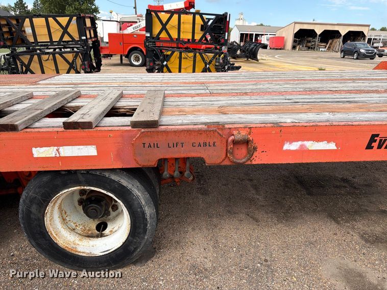 image for item DY3324 2002 Evaco Superline equipment trailer