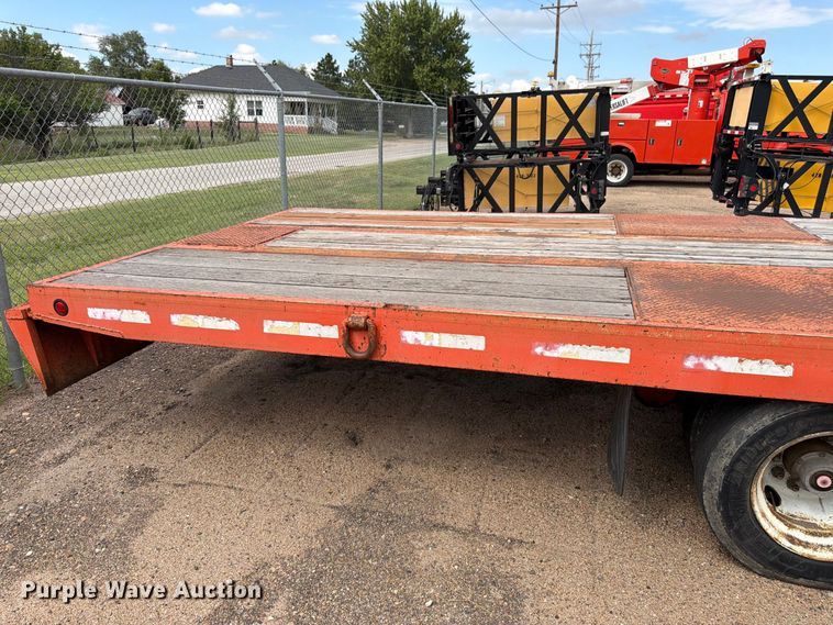image for item DY3324 2002 Evaco Superline equipment trailer