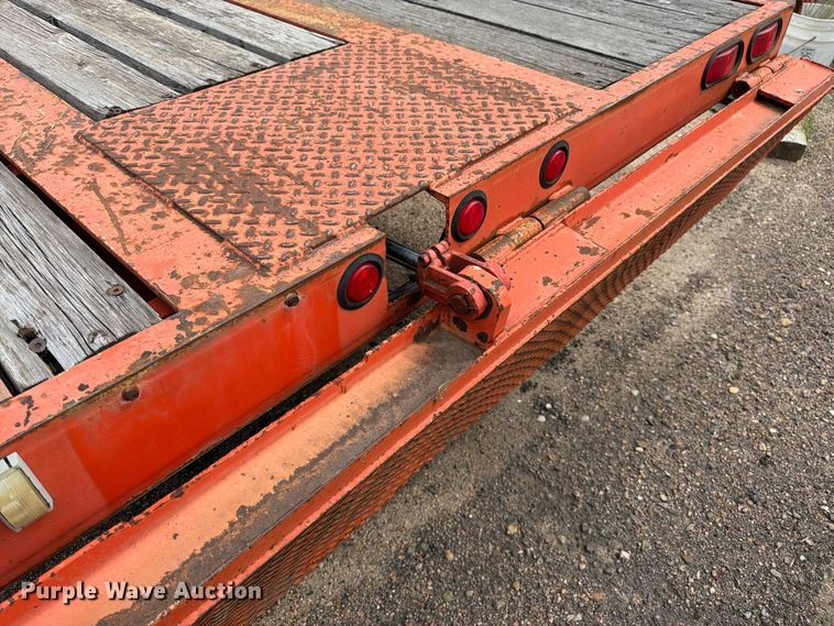 image for item DY3324 2002 Evaco Superline equipment trailer