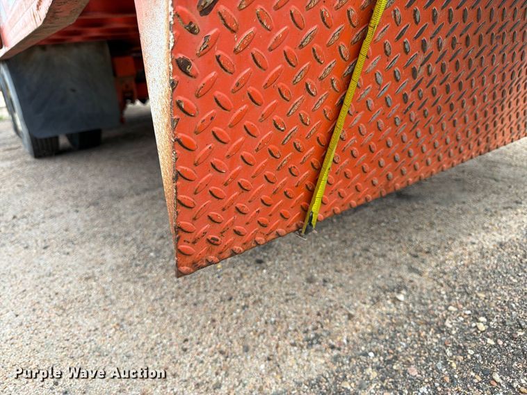 image for item DY3324 2002 Evaco Superline equipment trailer
