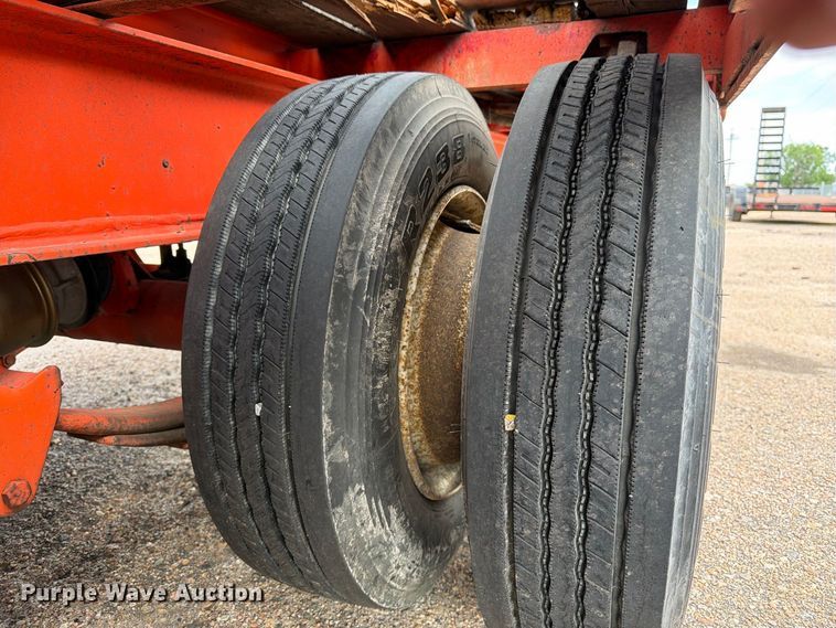 image for item DY3324 2002 Evaco Superline equipment trailer