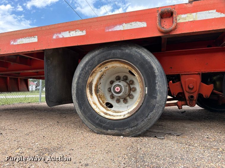 image for item DY3324 2002 Evaco Superline equipment trailer