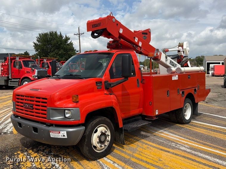 2005 GMC C4500 bucket truck