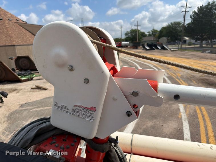 image for item DY3325 2005 GMC C4500 bucket truck