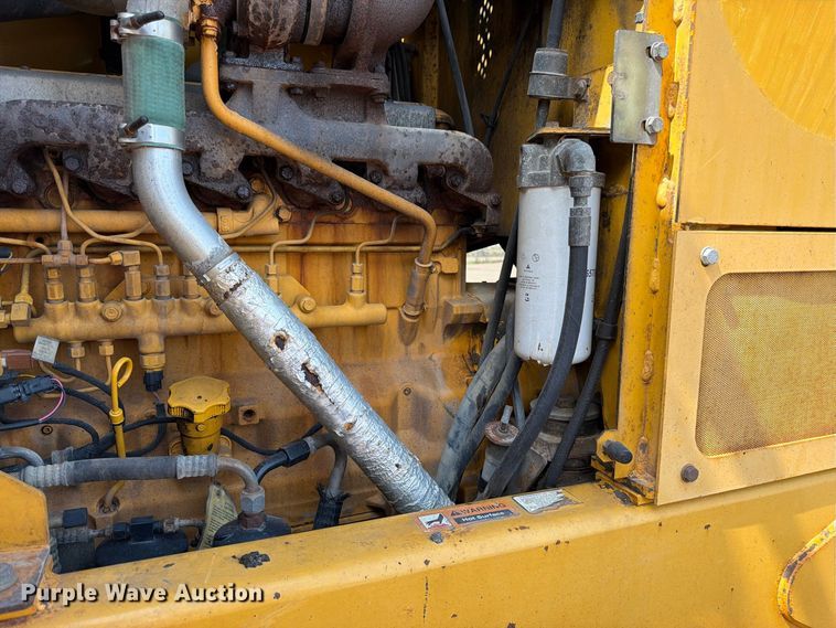 image for item DY3327 2005 John Deere 670D motor grader