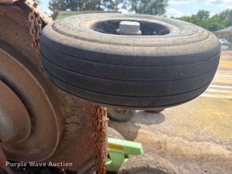 image for item DY3329 2008 Schulte XH1500 batwing rotary mower