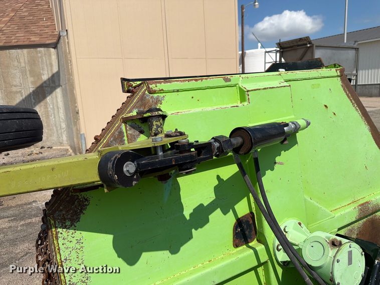 image for item DY3331 Schulte XH1500 batwing rotary mower