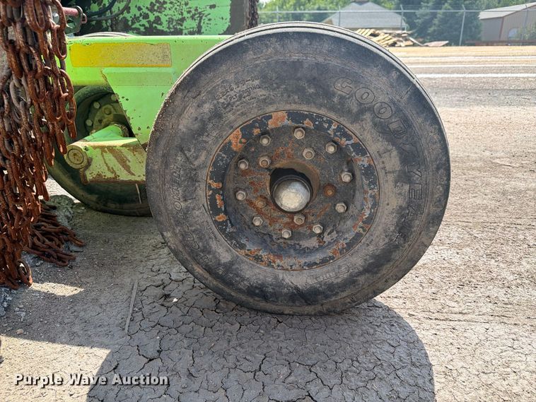 image for item DY3331 Schulte XH1500 batwing rotary mower