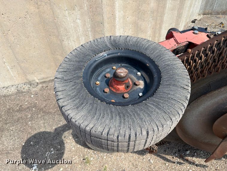 image for item DY3332 2000 Schulte XH1000 rotary mower