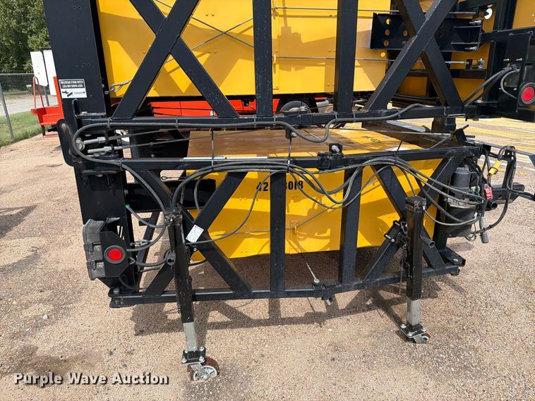 image for item DY3333 Trinity Highway Products crash attenuator