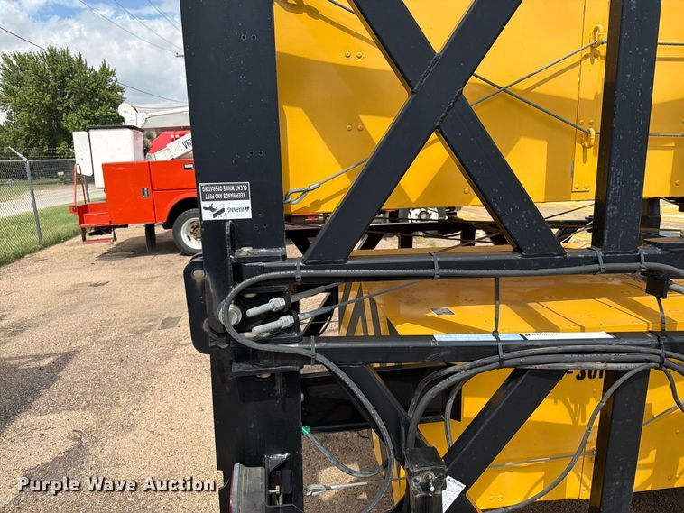 image for item DY3333 Trinity Highway Products crash attenuator