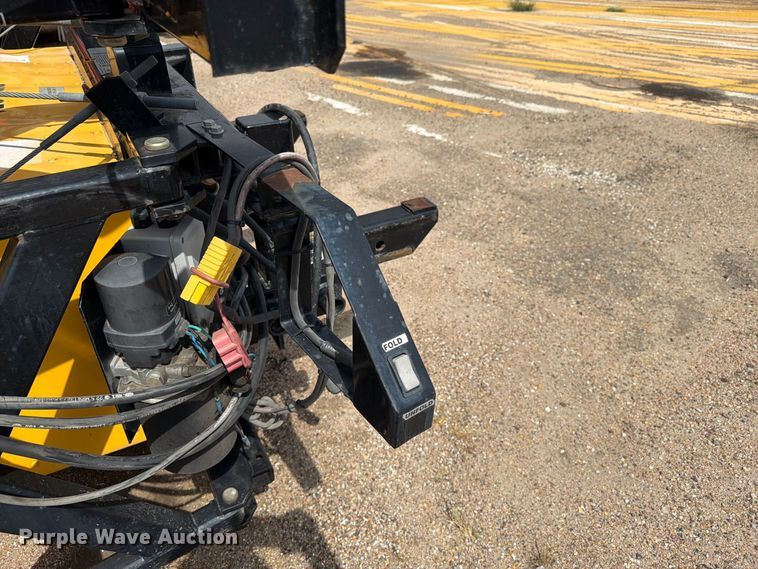 image for item DY3333 Trinity Highway Products crash attenuator