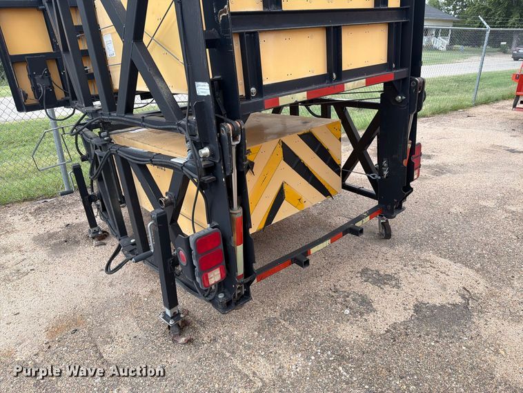 image for item DY3334 Quixote Company crash attenuator