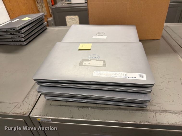 image for item DY3338 Dell (10) Dell laptops