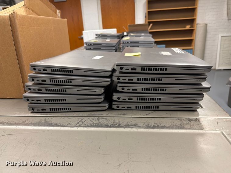 image for item DY3338 Dell (10) Dell laptops