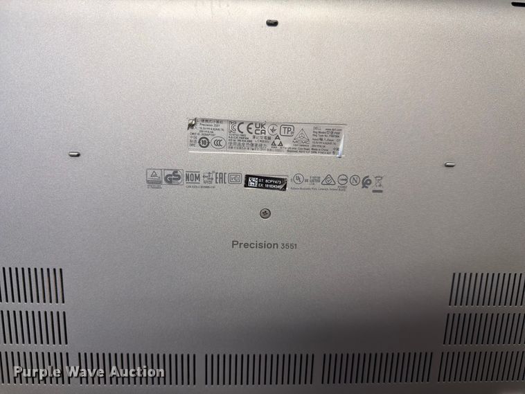 image for item DY3338 Dell (10) Dell laptops