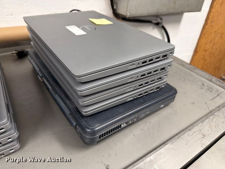 image for item DY3339 Dell laptops (10) laptops