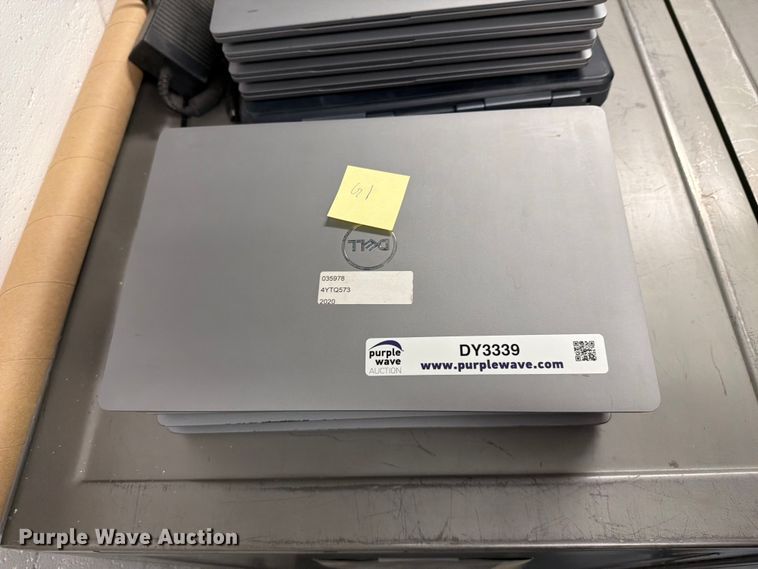 image for item DY3339 Dell laptops (10) laptops