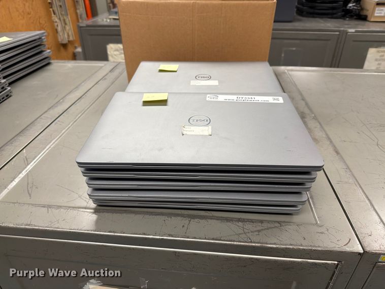 image for item DY3341 (10) Dell laptops